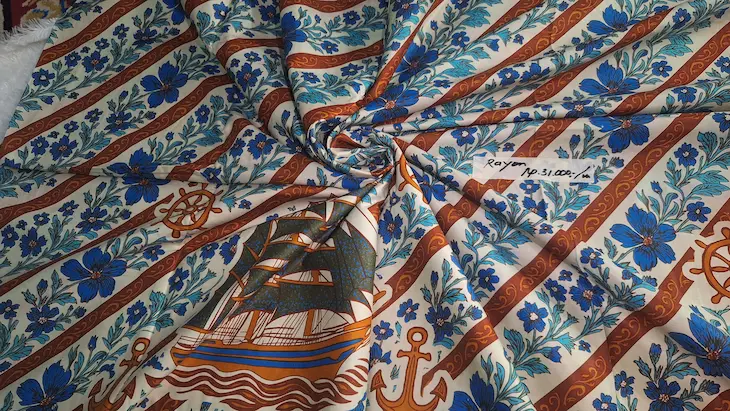 Kain batik custom bahan katun rayon super dingin dan jatuh motif kapal laut harga 31 ribu per meter
